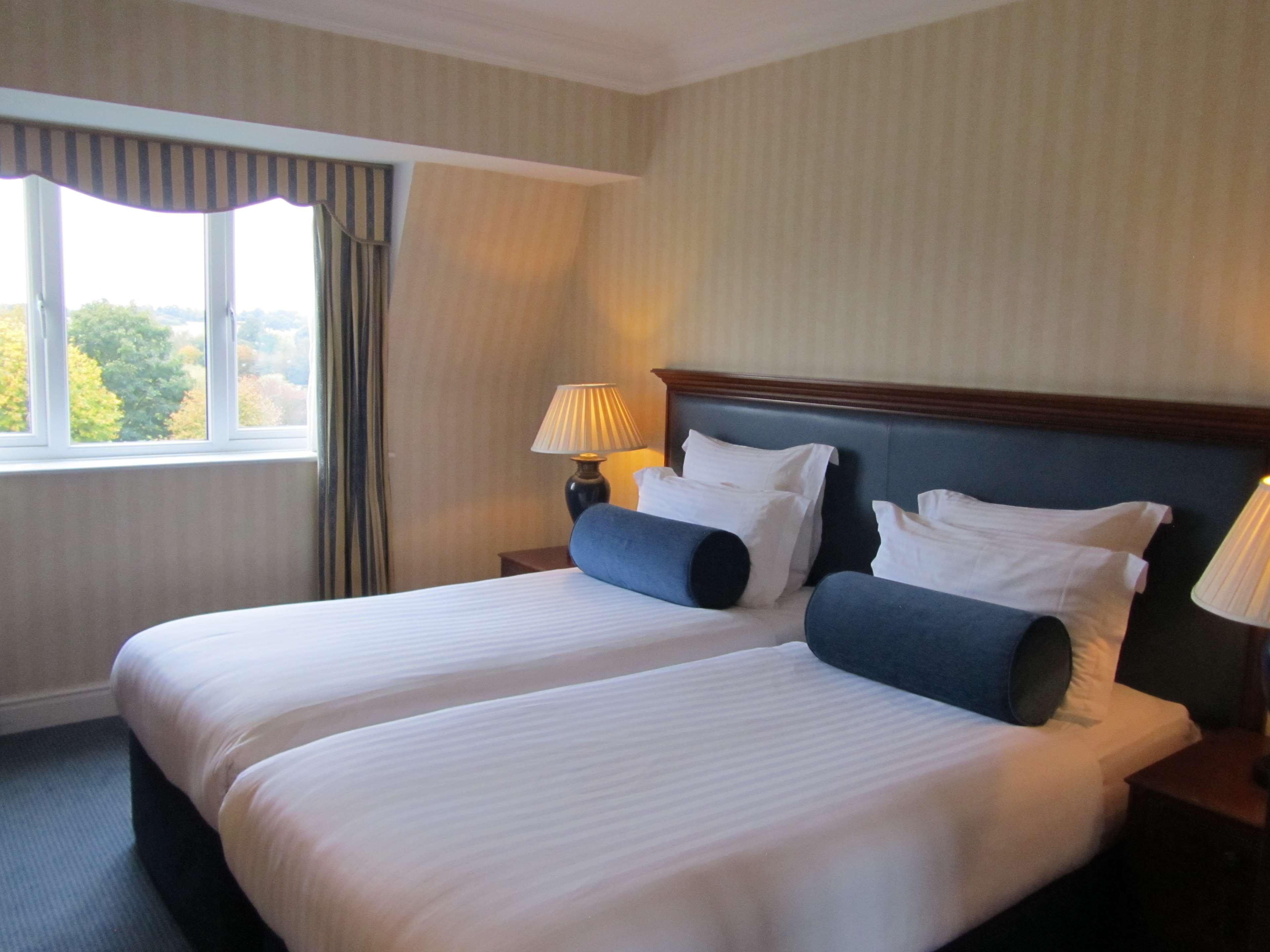 Windmill Village Hotel, Golf Club & Spa, BW Signature Collection Ковентрі Екстер'єр фото