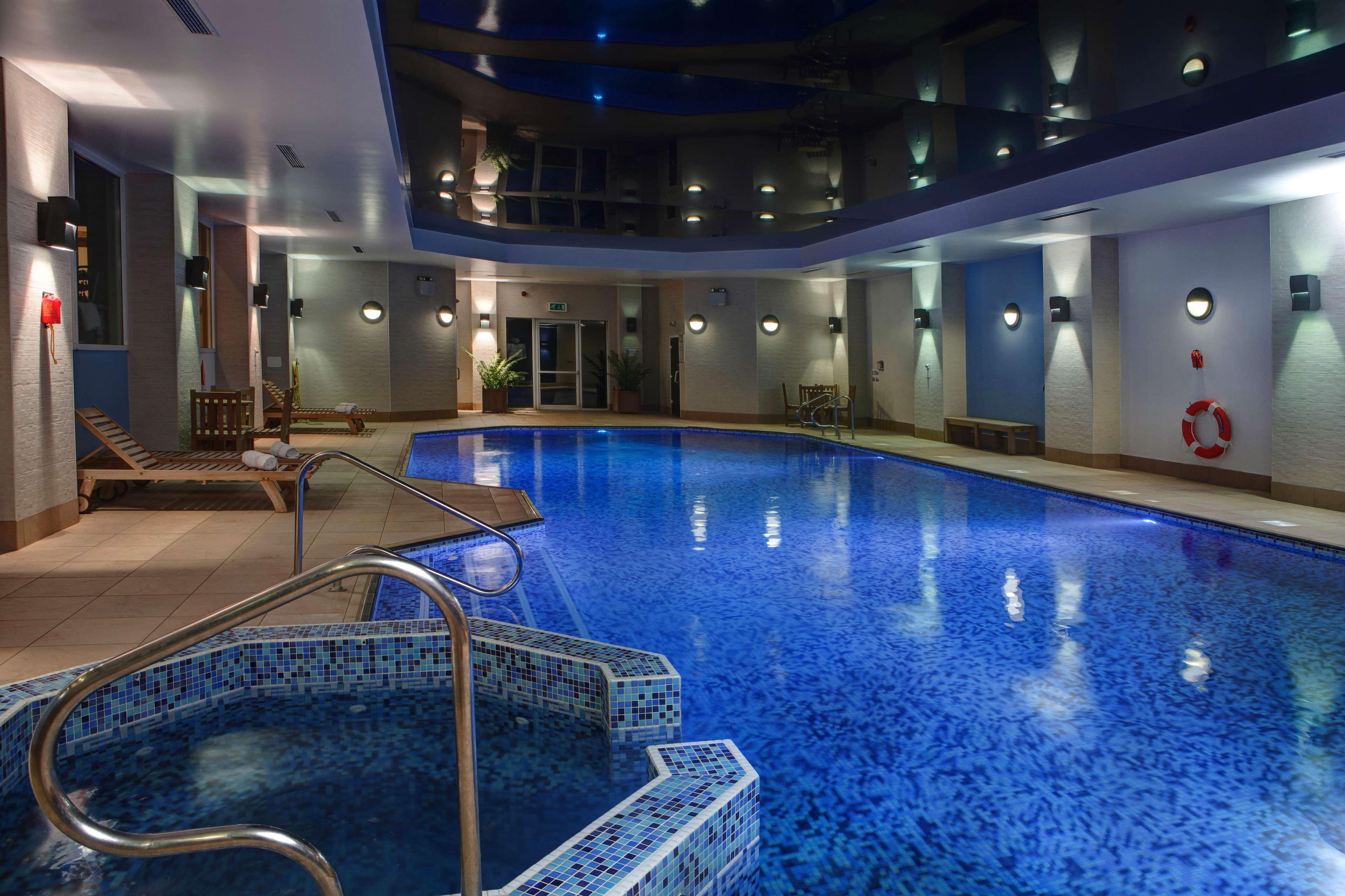 Windmill Village Hotel, Golf Club & Spa, BW Signature Collection Ковентрі Екстер'єр фото