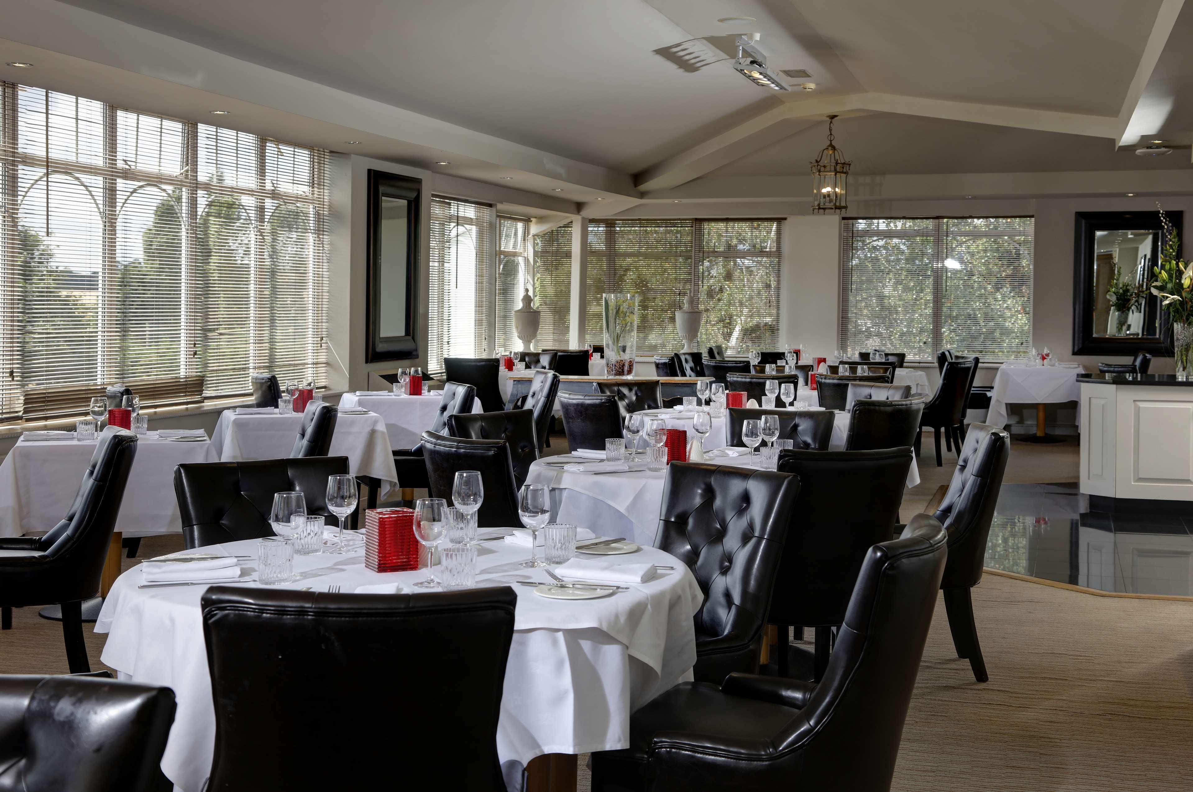 Windmill Village Hotel, Golf Club & Spa, BW Signature Collection Ковентрі Екстер'єр фото